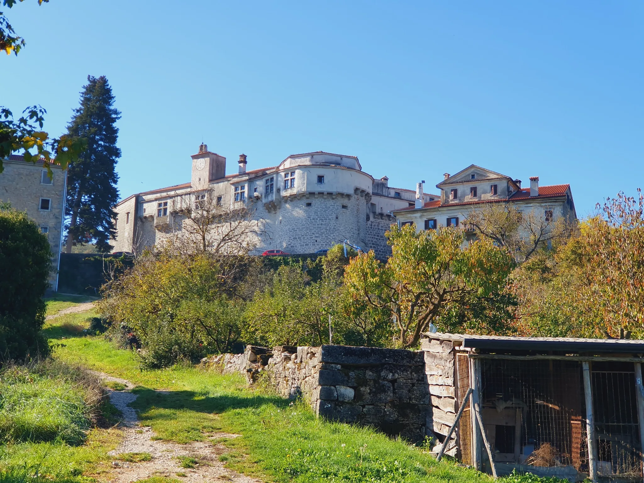 Main photo of Pazinski Ponor - Pazinski krov